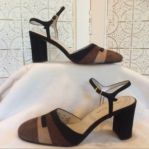 🛍3/$15 SALE   EUC SUEDE HEELS SANDALS LAURA SCOTT